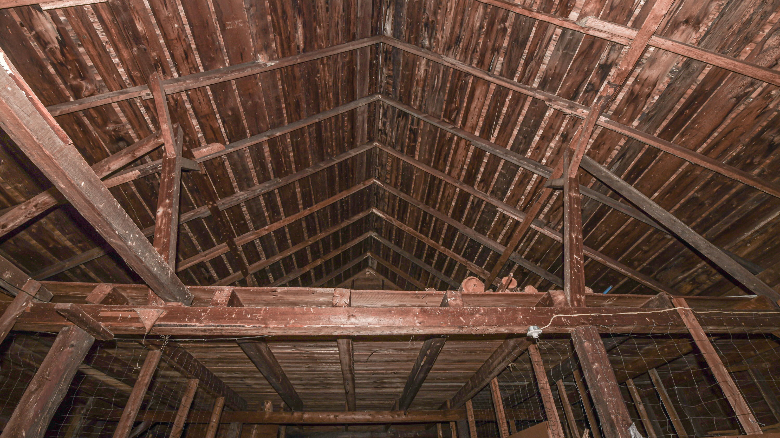 16 Buckfield Road Paris ME 04281