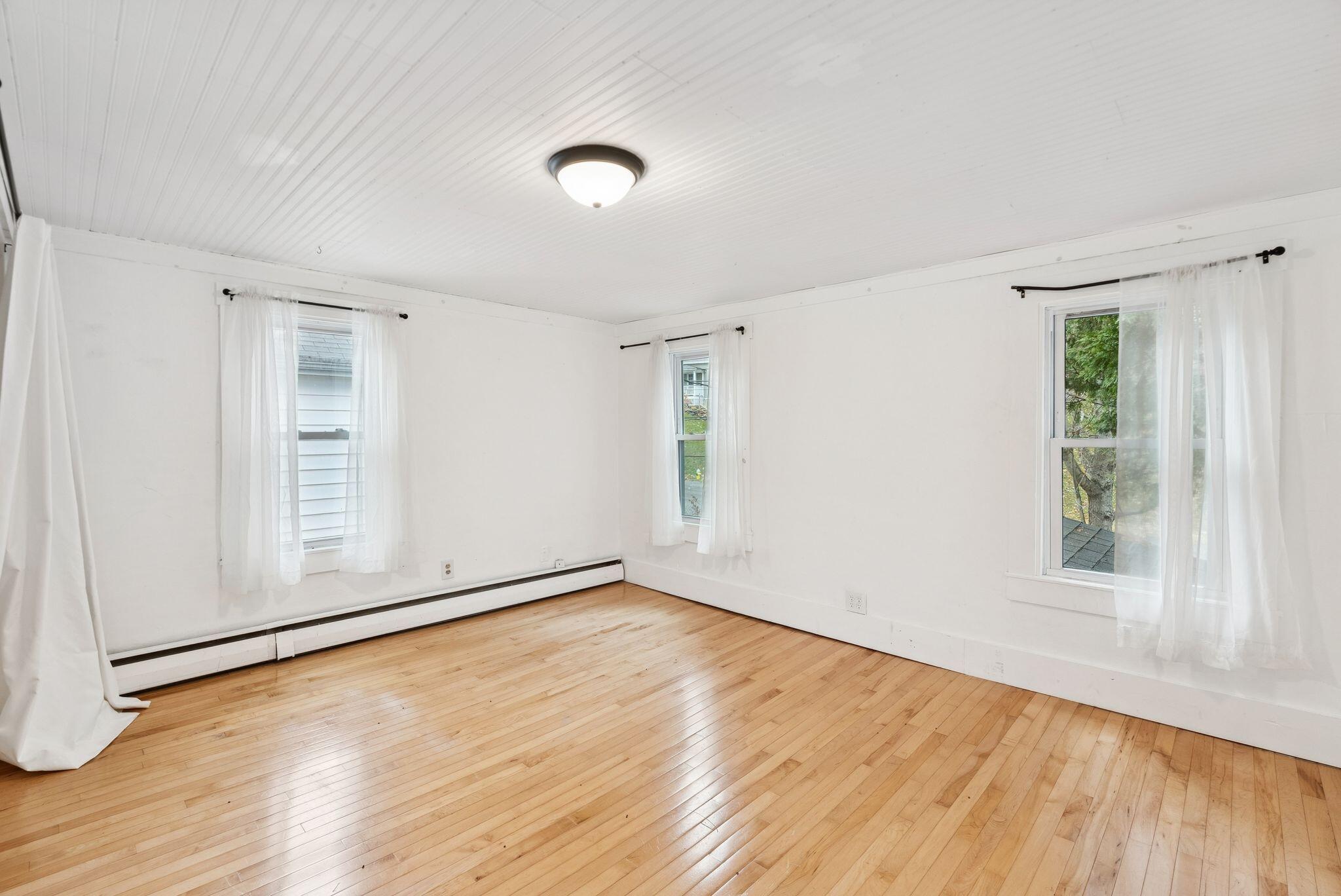 12 Greenville Street Hallowell ME 04347