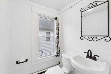 12 Greenville Street Hallowell ME 04347