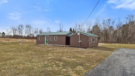 24 Indian Heights Drive Saint Albans ME 04971