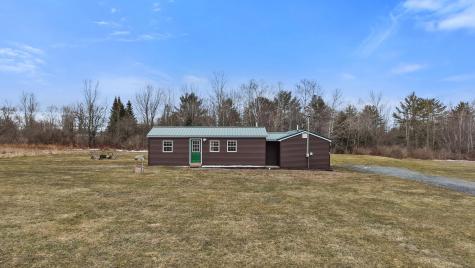 24 Indian Heights Drive Saint Albans ME 04971