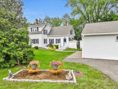 1074 Lakeview Drive China ME 04358