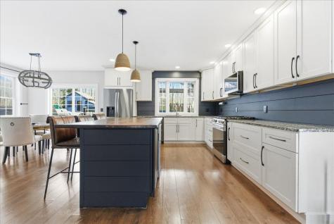 22 Woodside Drive Sabattus ME 04280