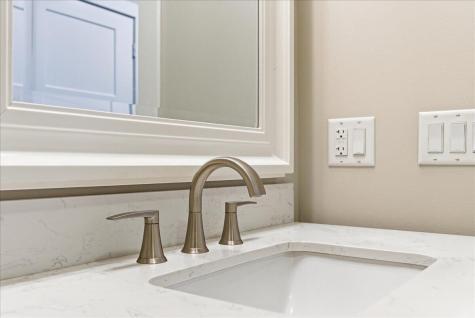 22 Woodside Drive Sabattus ME 04280