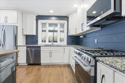 22 Woodside Drive Sabattus ME 04280