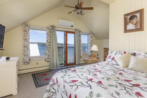 364 Island Avenue Portland ME 04108