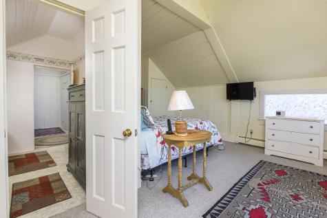 364 Island Avenue Portland ME 04108