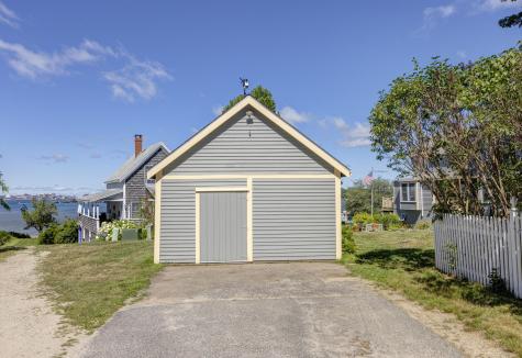 364 Island Avenue Portland ME 04108