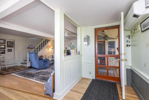 364 Island Avenue Portland ME 04108