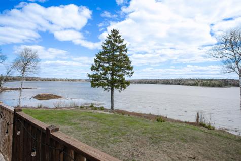 10 Spruce Reach Gouldsboro ME 04607