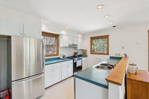 13 Eggemoggin Way Harpswell ME 04079