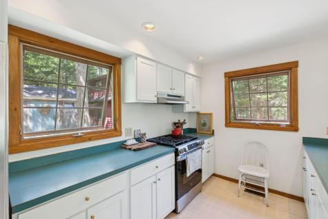 13 Eggemoggin Way Harpswell ME 04079