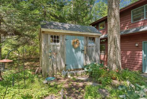 13 Eggemoggin Way Harpswell ME 04079