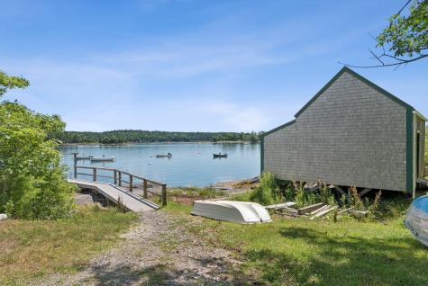 13 Eggemoggin Way Harpswell ME 04079