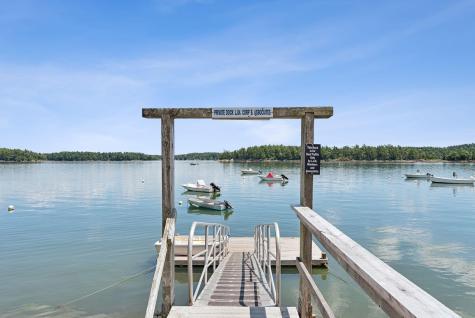 13 Eggemoggin Way Harpswell ME 04079