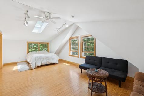 13 Eggemoggin Way Harpswell ME 04079