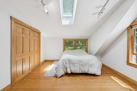 13 Eggemoggin Way Harpswell ME 04079