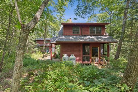 13 Eggemoggin Way Harpswell ME 04079