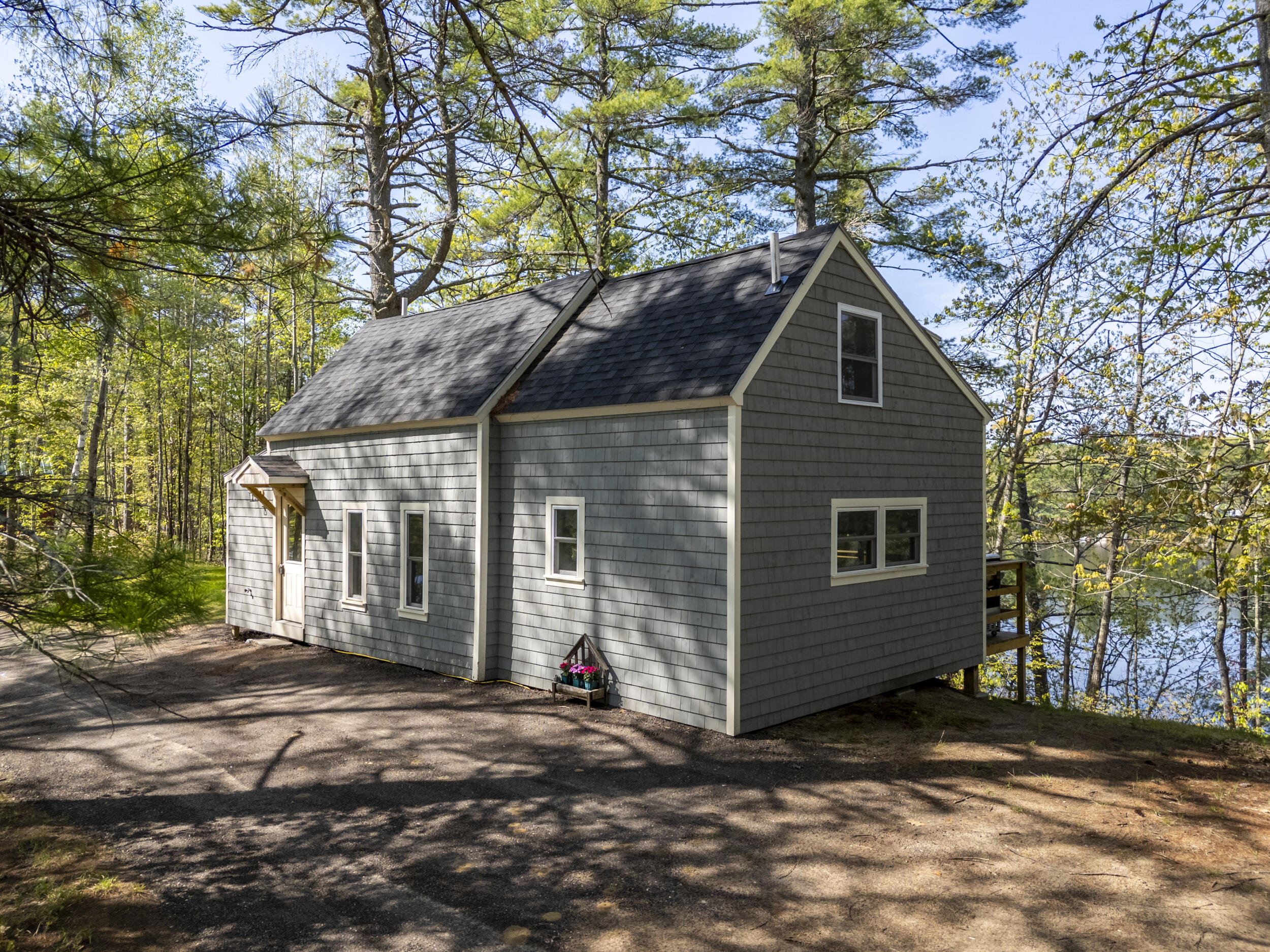 188 Caldwell Lane Oxford ME 04270