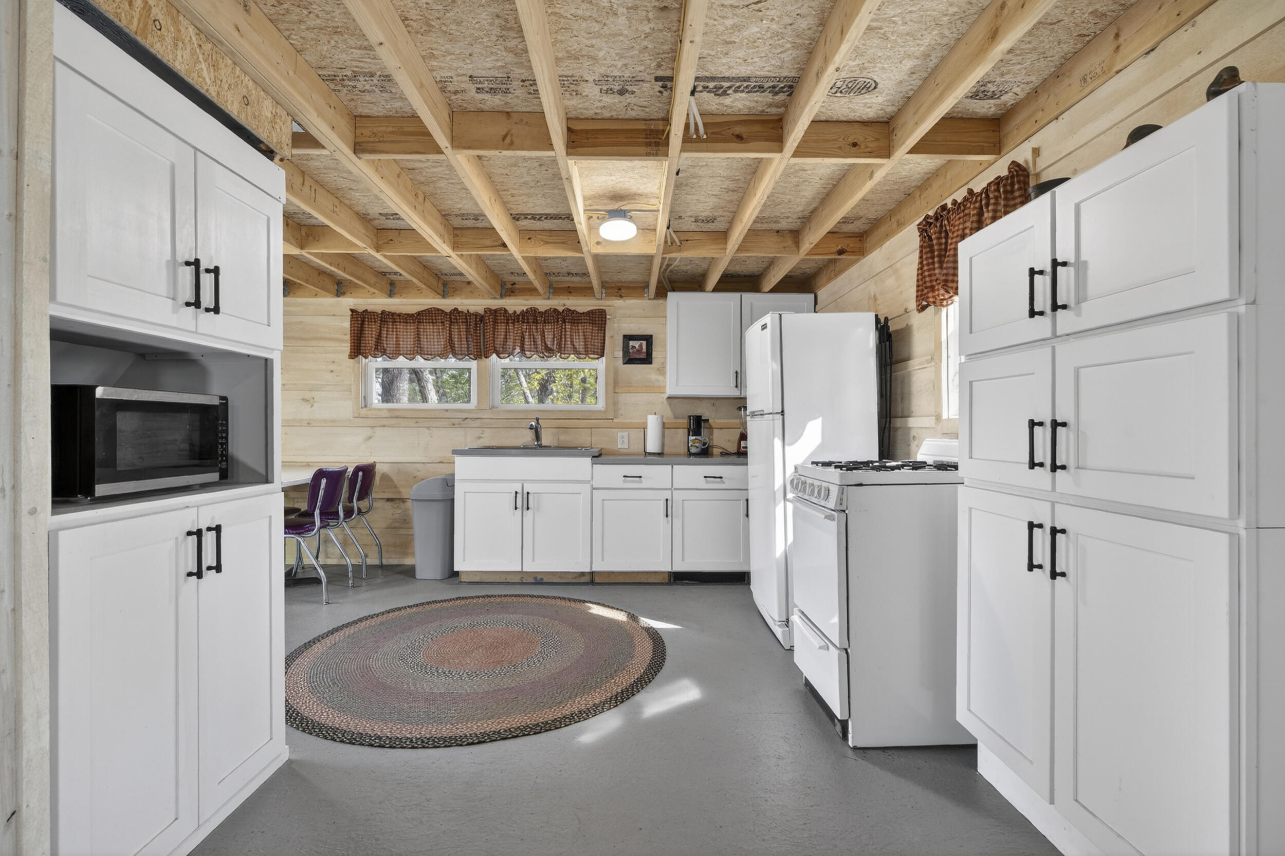 188 Caldwell Lane Oxford ME 04270