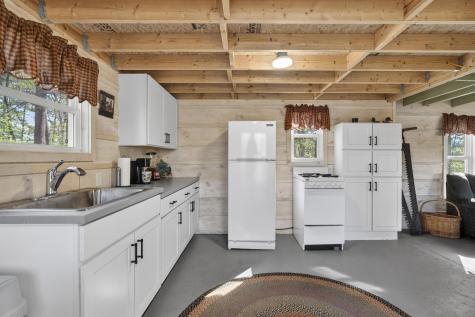 188 Caldwell Lane Oxford ME 04270