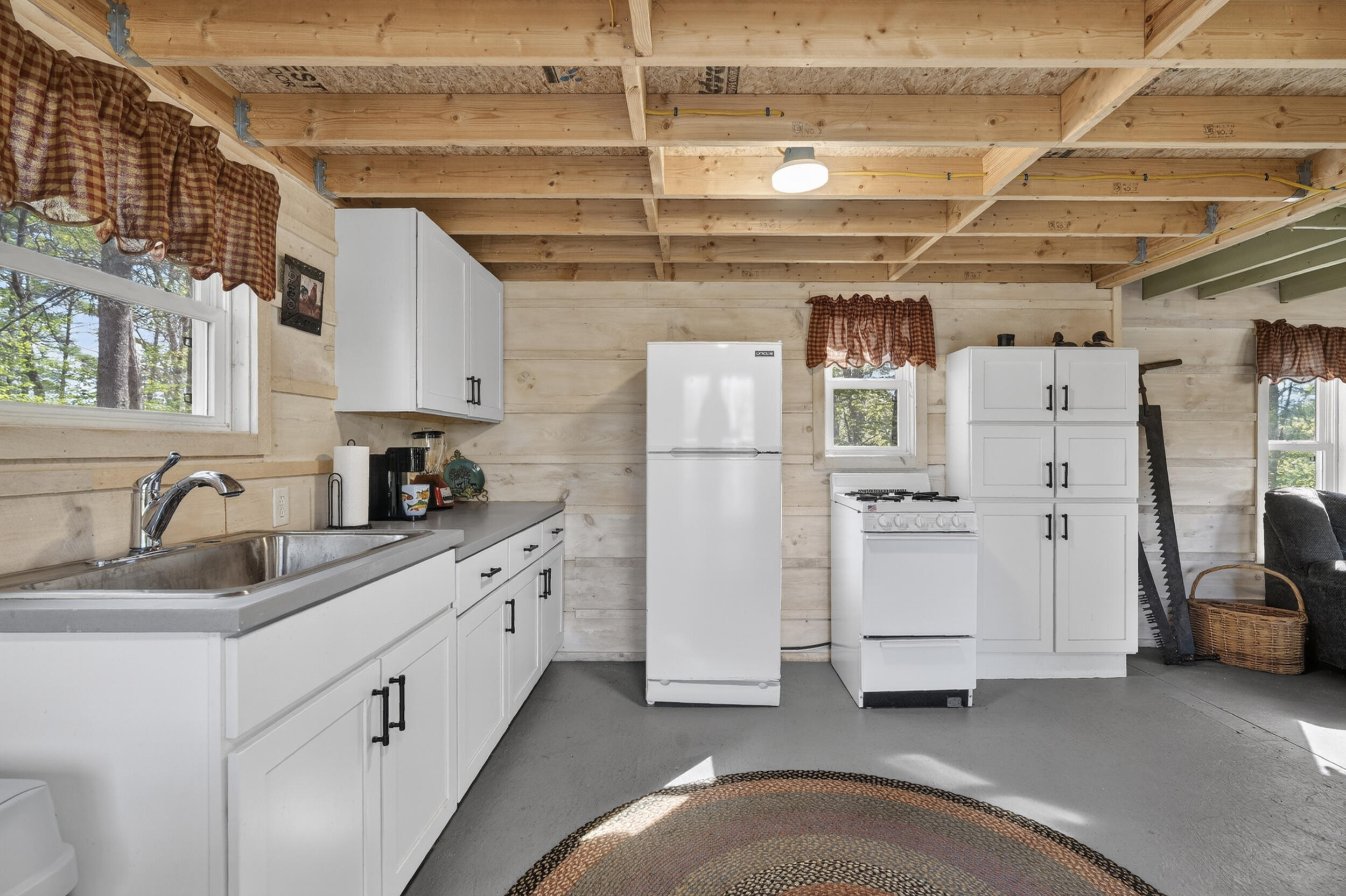 188 Caldwell Lane Oxford ME 04270
