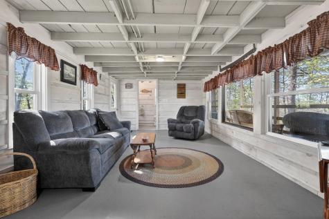 188 Caldwell Lane Oxford ME 04270