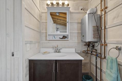 188 Caldwell Lane Oxford ME 04270