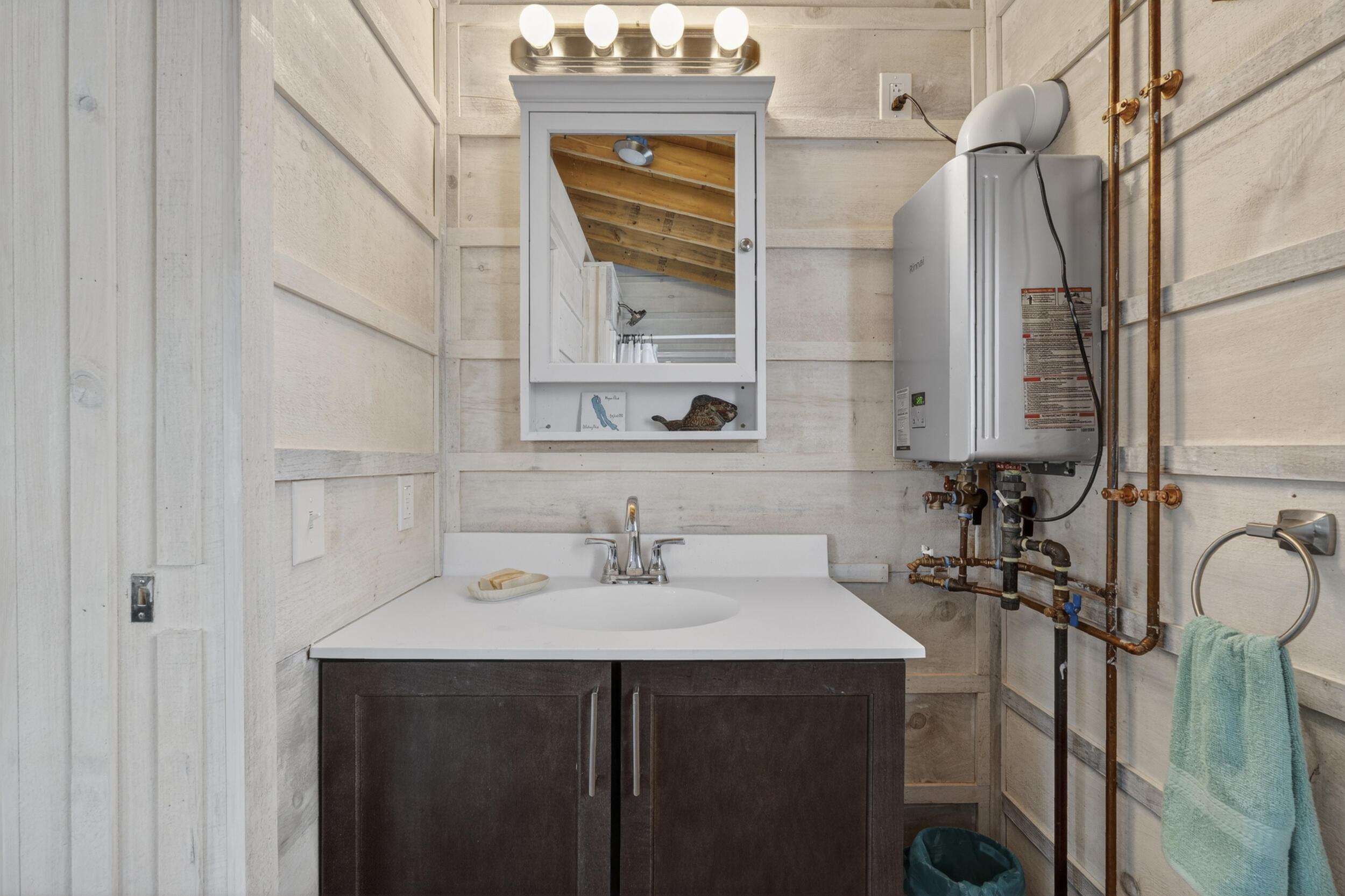 188 Caldwell Lane Oxford ME 04270