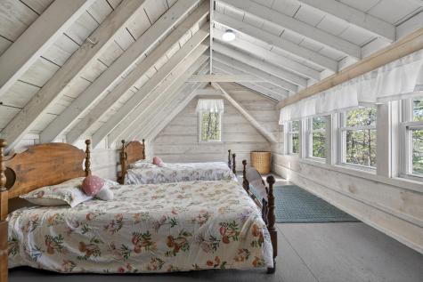 188 Caldwell Lane Oxford ME 04270