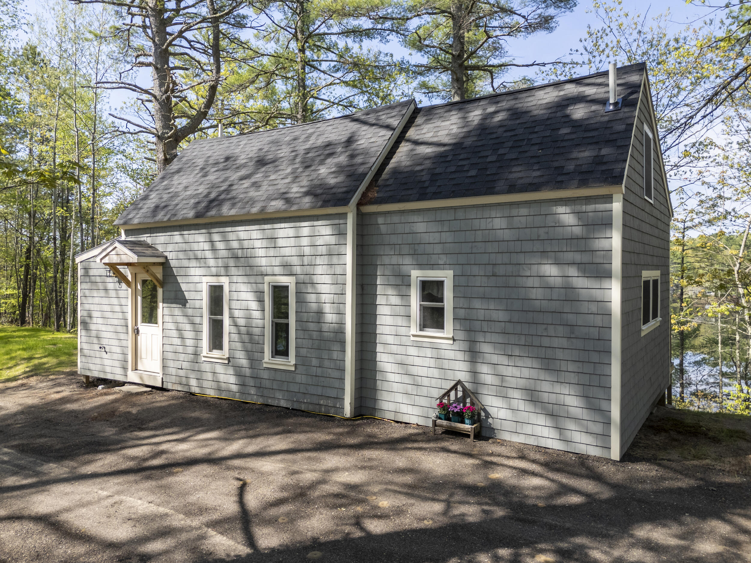 188 Caldwell Lane Oxford ME 04270