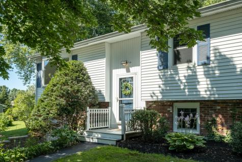 9 Old Mast Road York ME 03909