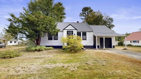 55 Skeetfield Road Oxford ME 04270
