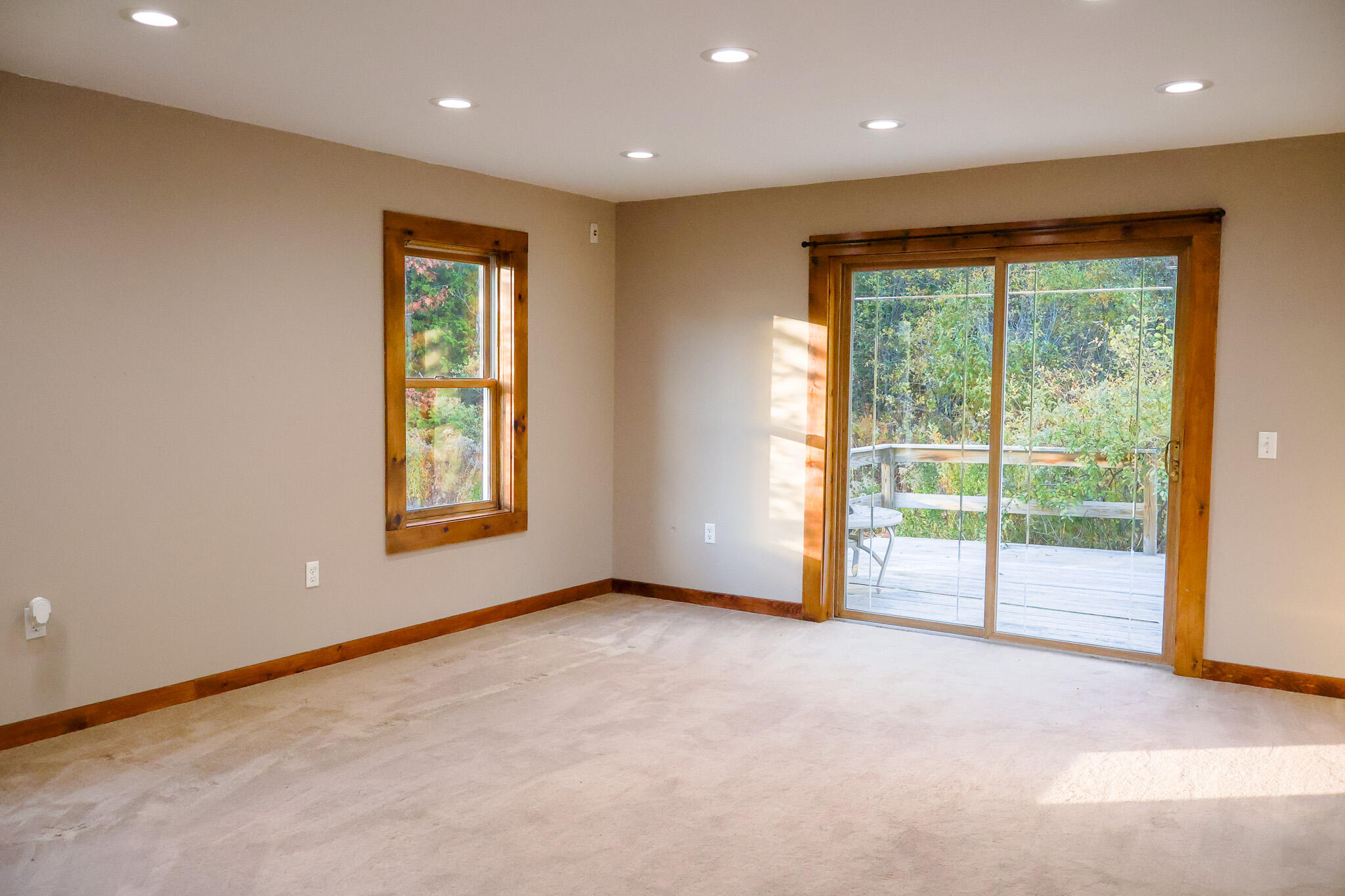 10 Jones Way Sullivan ME 04664