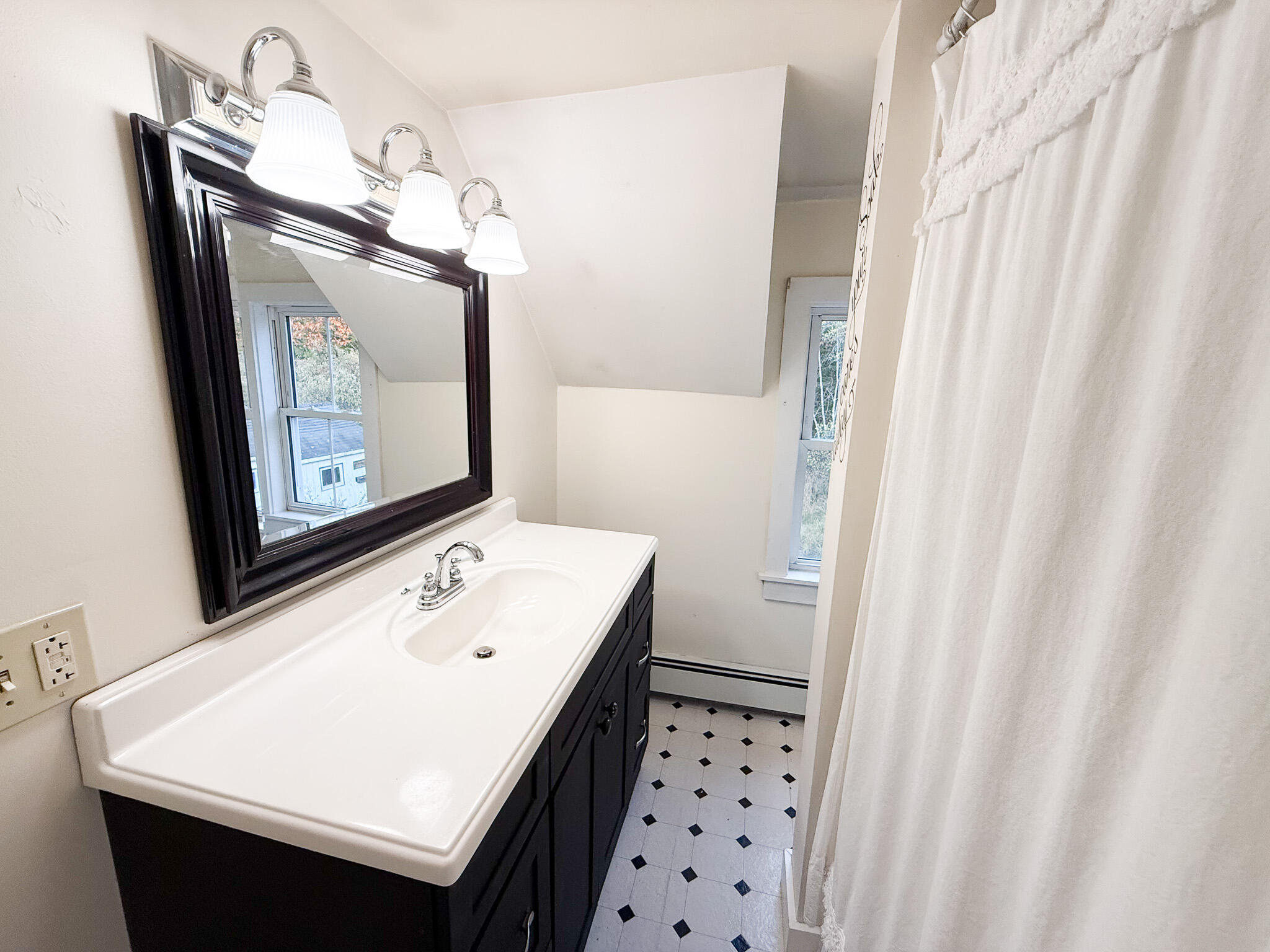 10 Jones Way Sullivan ME 04664