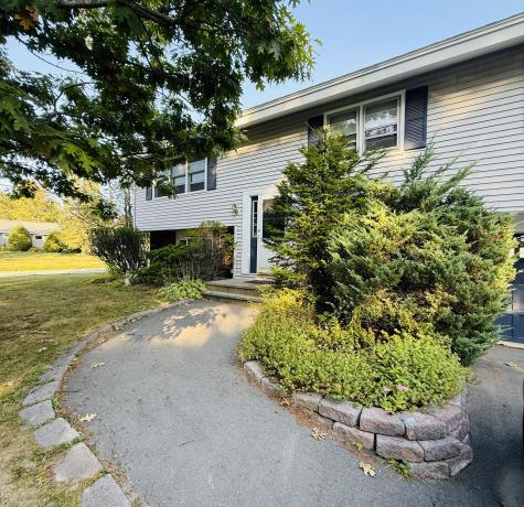 6 Lorraine Avenue Brewer ME 04412