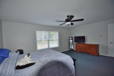 35 Halls Way Raymond ME 04071