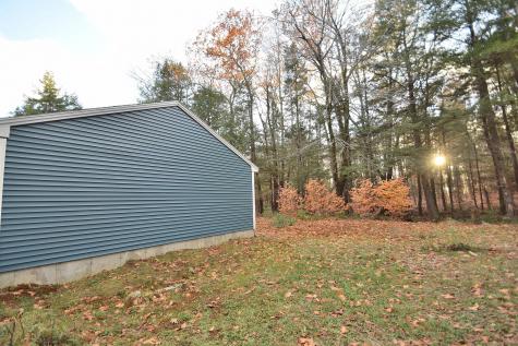 35 Halls Way Raymond ME 04071