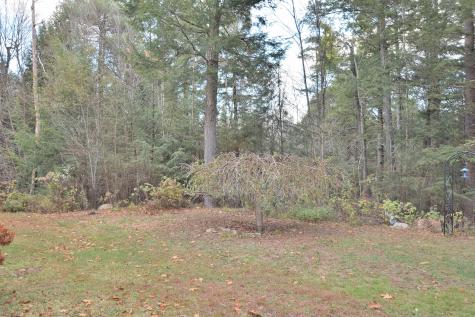 35 Halls Way Raymond ME 04071