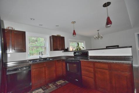 35 Halls Way Raymond ME 04071