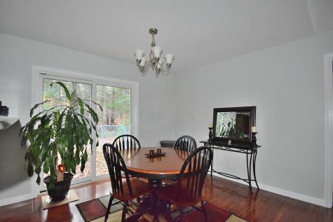 35 Halls Way Raymond ME 04071