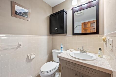 10 Sunset Drive Holden ME 04429