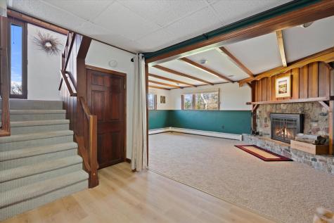 10 Sunset Drive Holden ME 04429