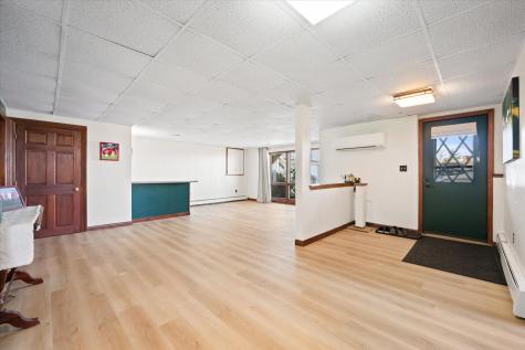 10 Sunset Drive Holden ME 04429