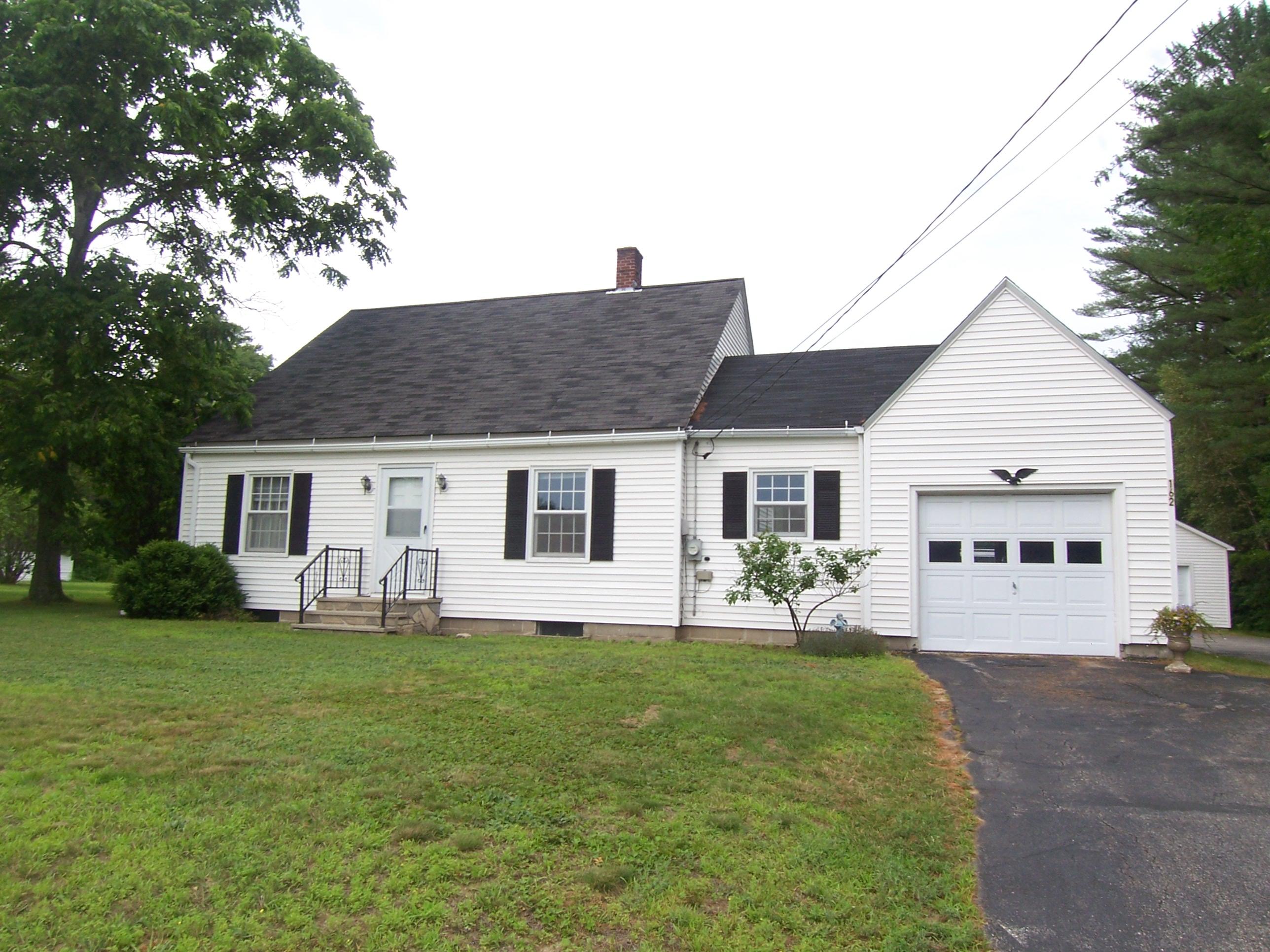 162 Lewiston Street Mechanic Falls Maine Real Estate Listing MLS 1425372