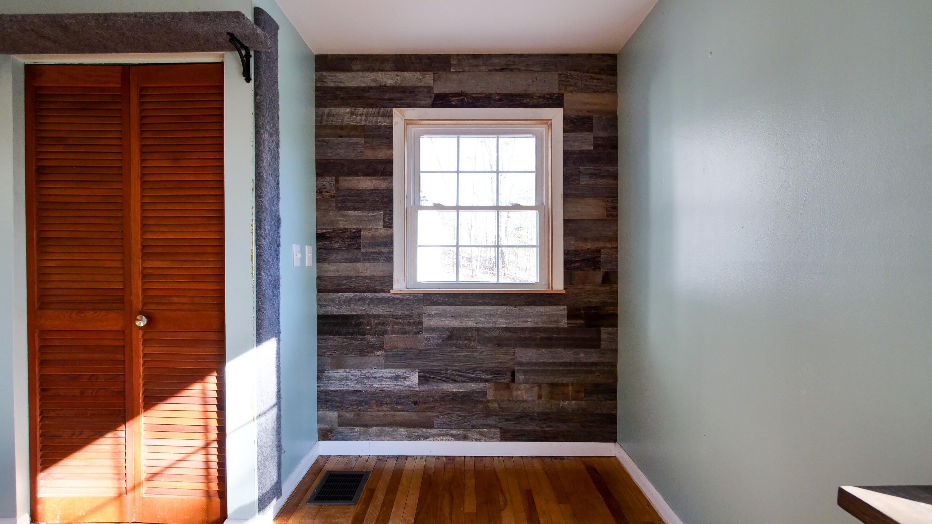 16 Gardner Road Orono ME 04473