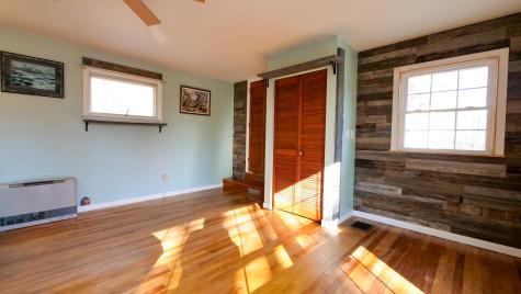 16 Gardner Road Orono ME 04473