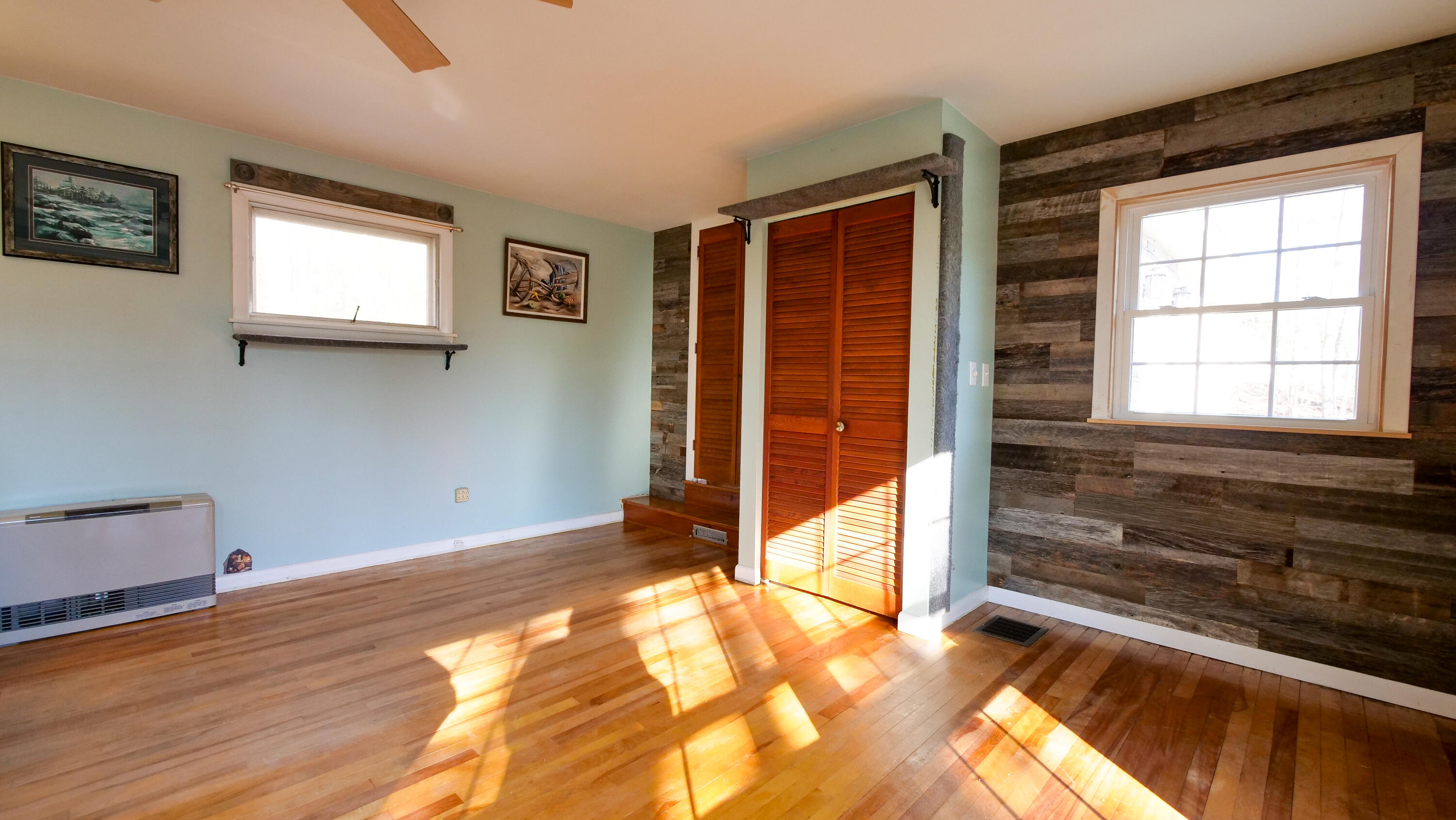 16 Gardner Road Orono ME 04473