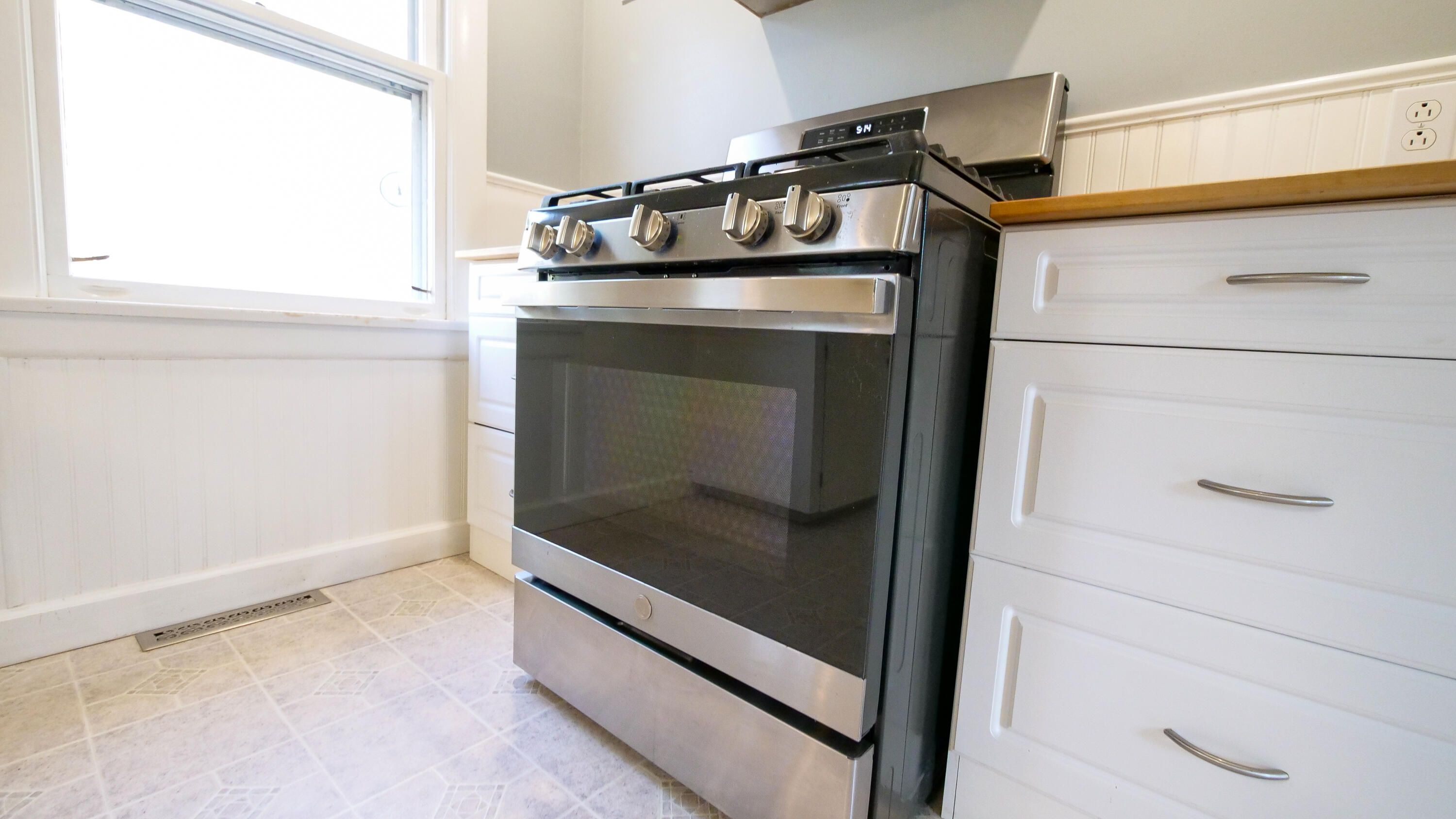 16 Gardner Road Orono ME 04473