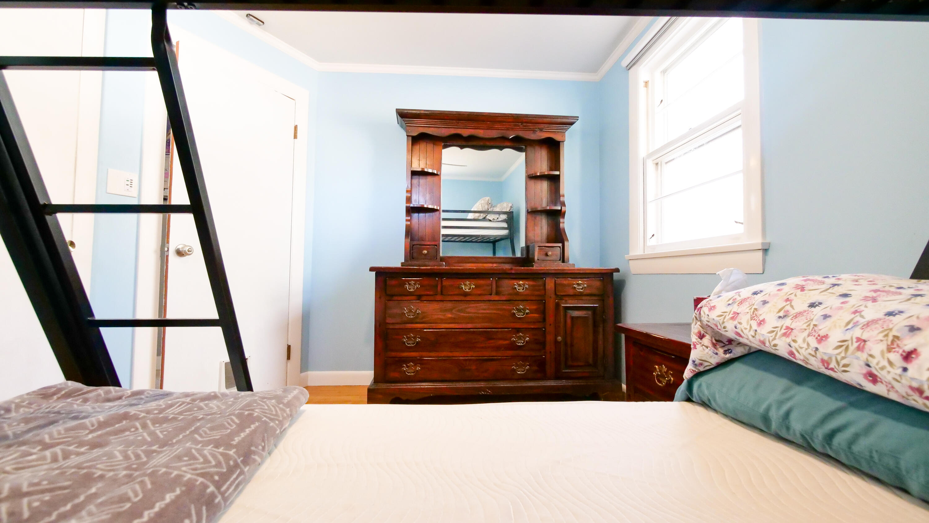 16 Gardner Road Orono ME 04473